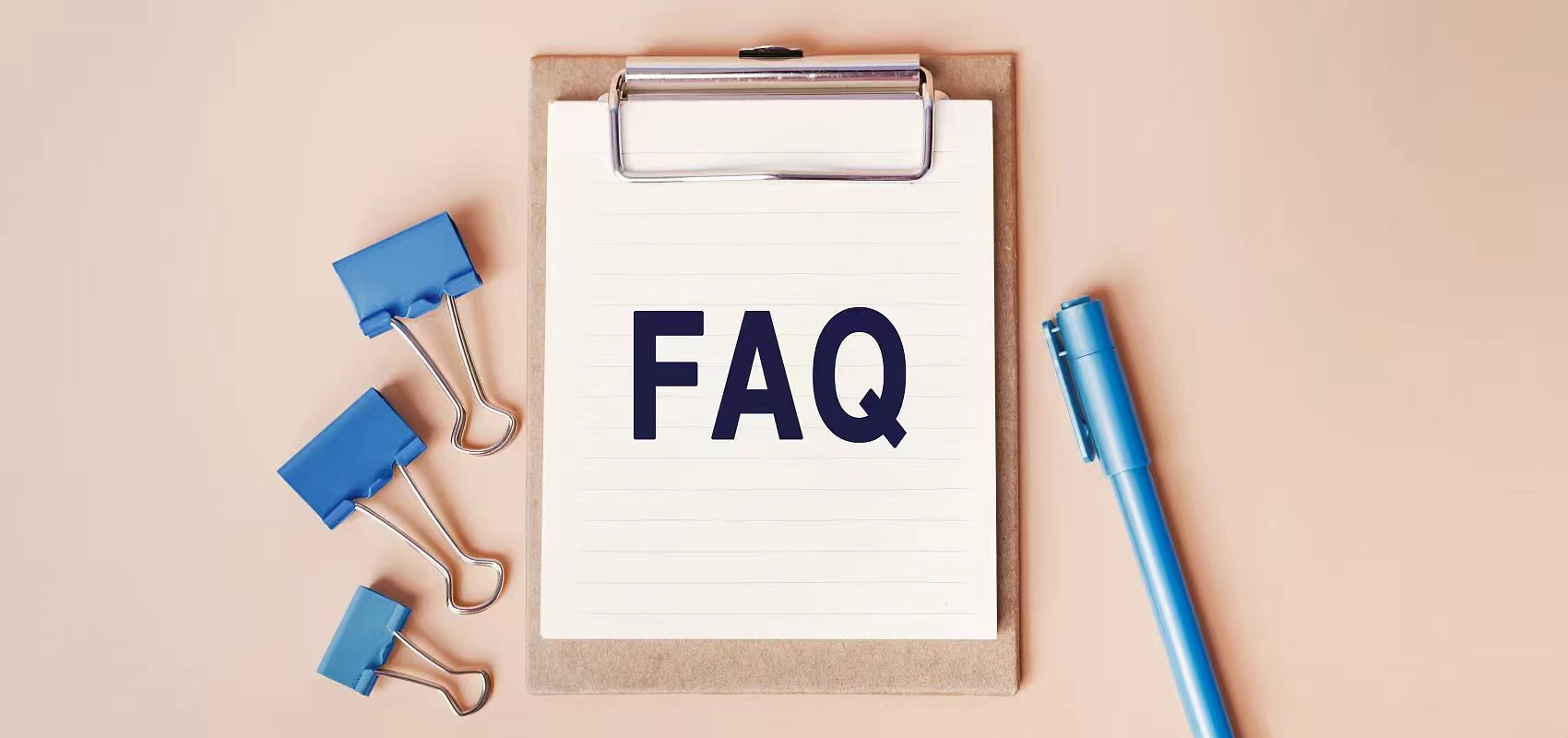 Kaj je priloženo kompletu vencev z metulji?